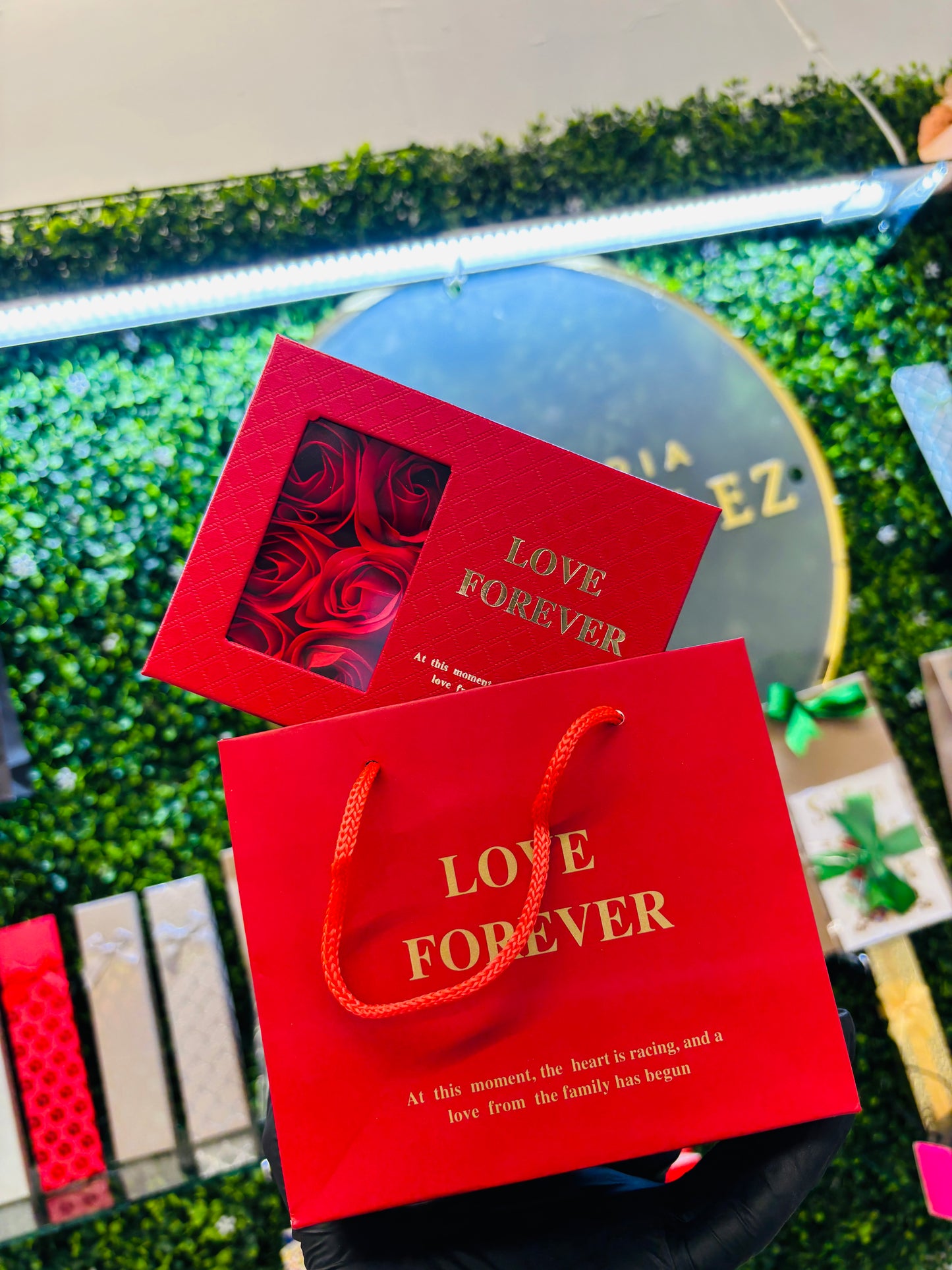 Corazón plata rosas