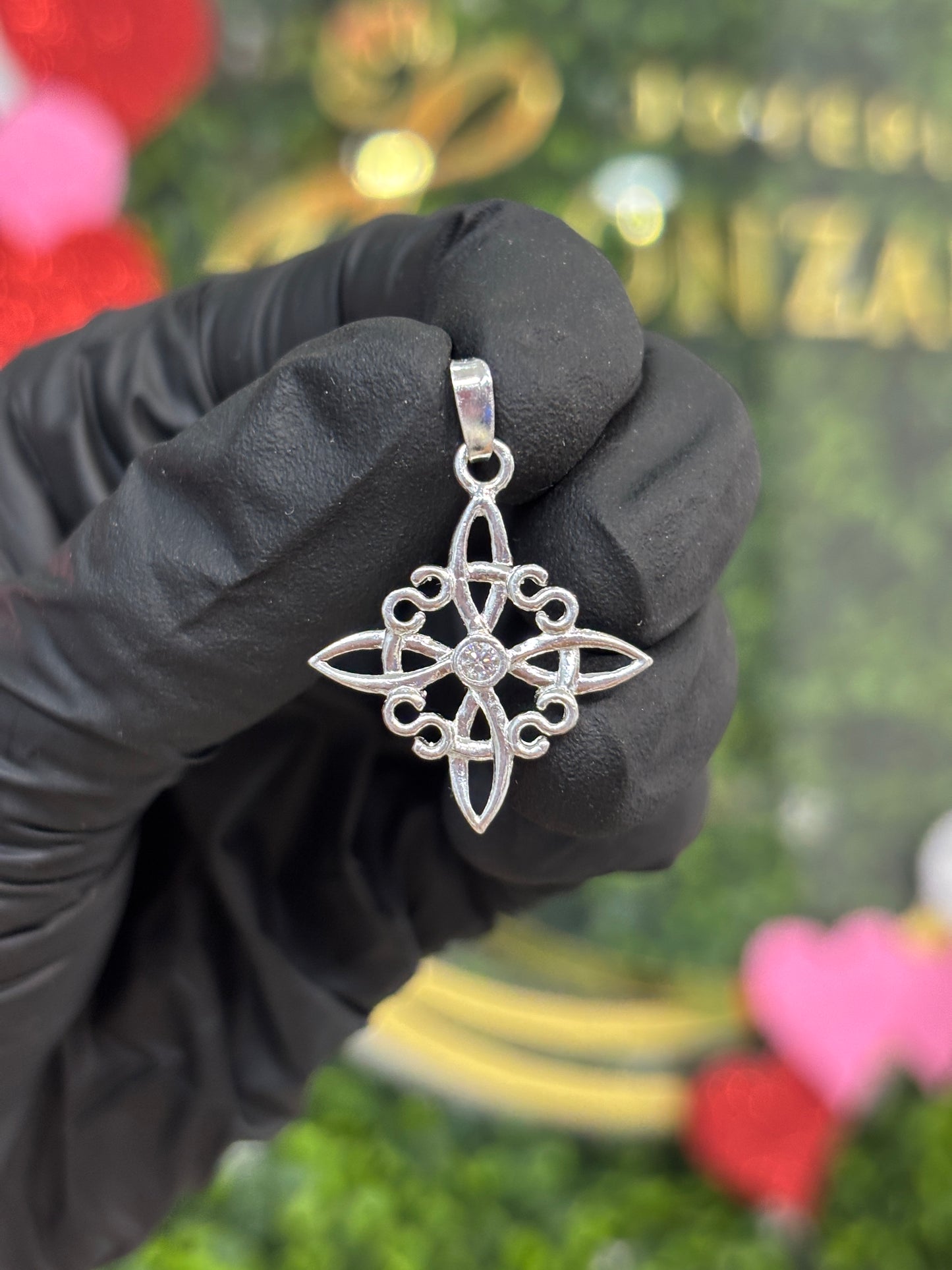 Dije nudo de bruja plata
