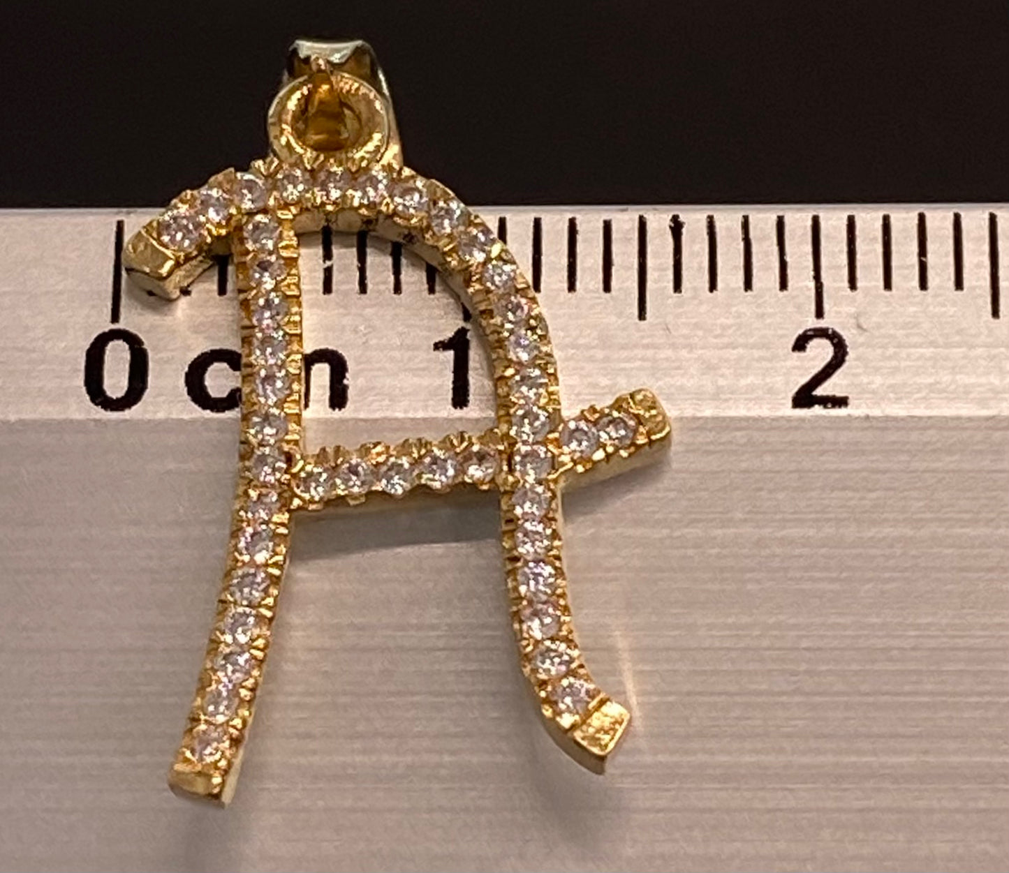 Dije oro 10k inicial “A”