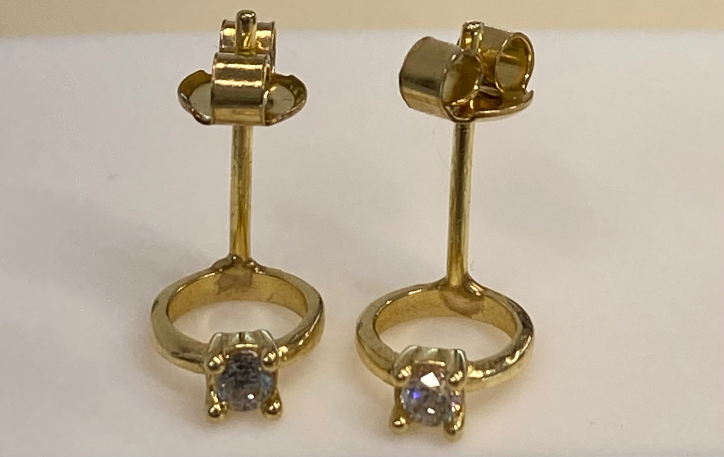 Broquel oro 10k anillo