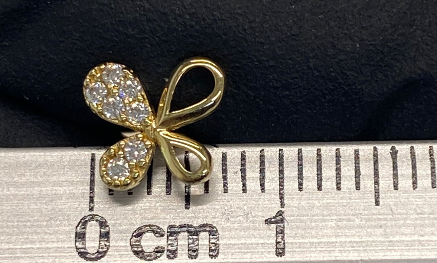 Broquel oro 10k mariposa