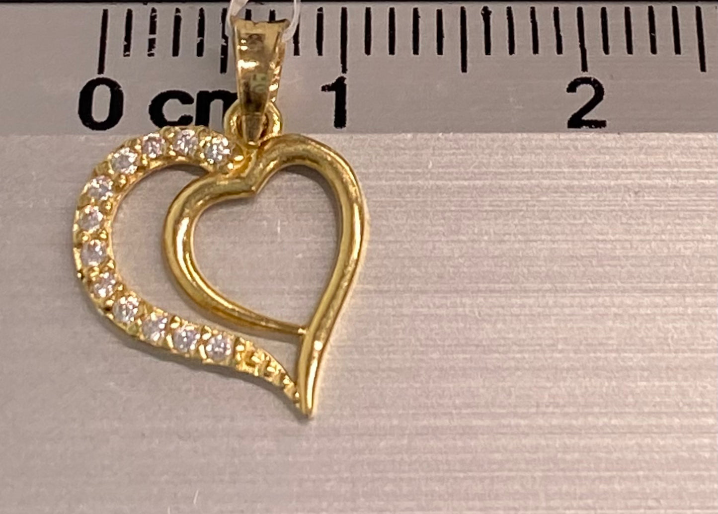 Dije oro 10k corazón con circonia