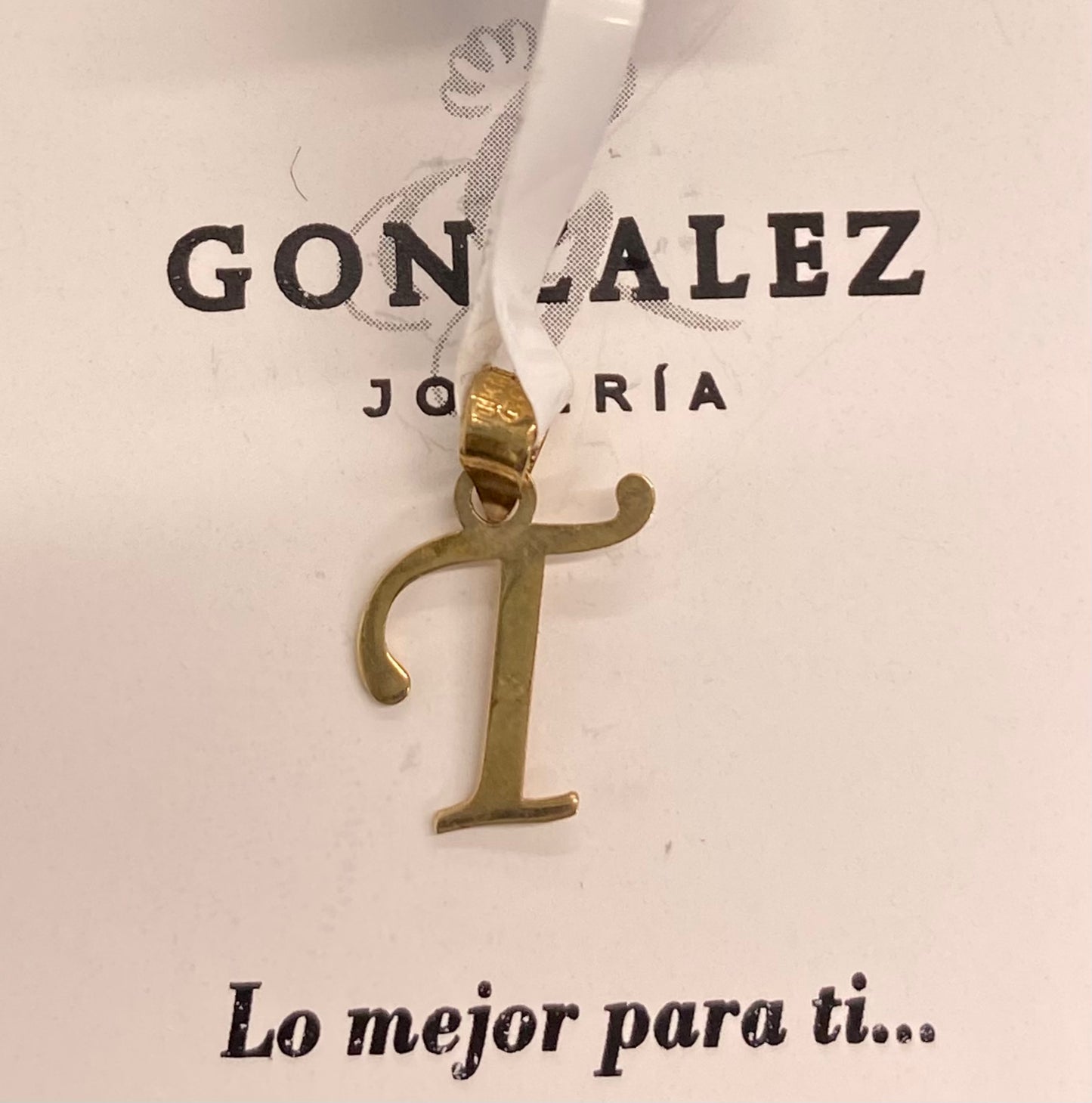 Dije oro 10k inicial “T”