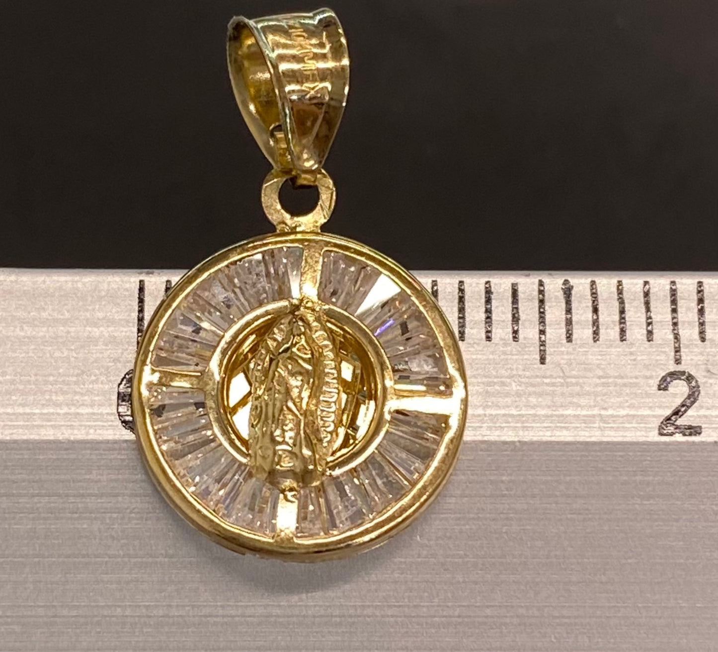 Dije oro 10k Virgencita de Guadalupe