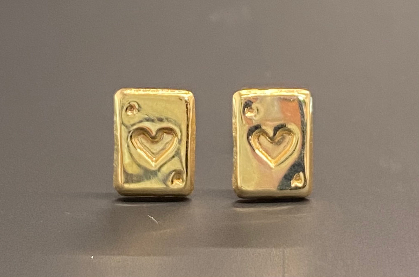 Broquel oro 10k corazón