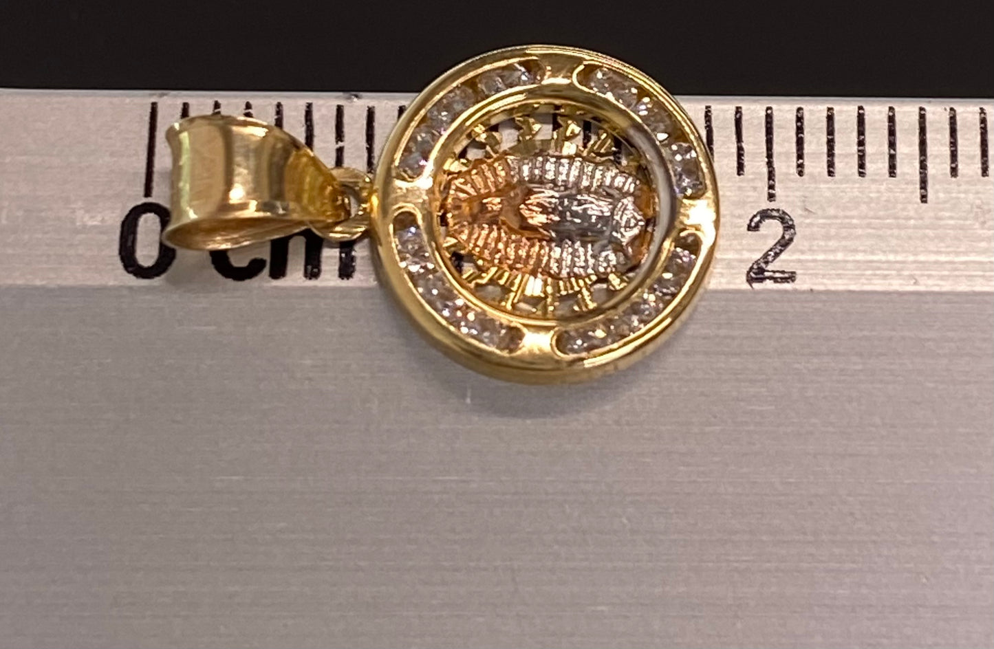 Dije oro florentino 10k medallita Virgen de Guadalupe