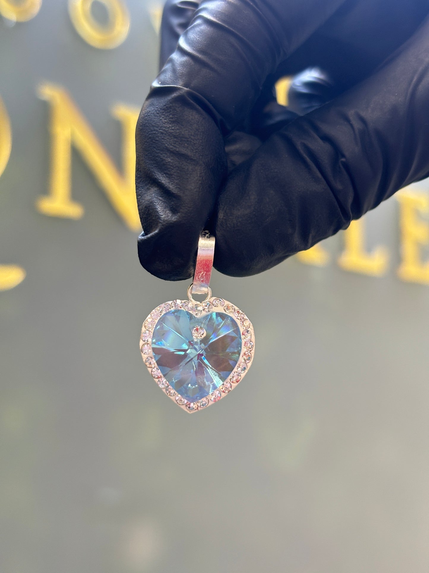 Dije de corazón en plata