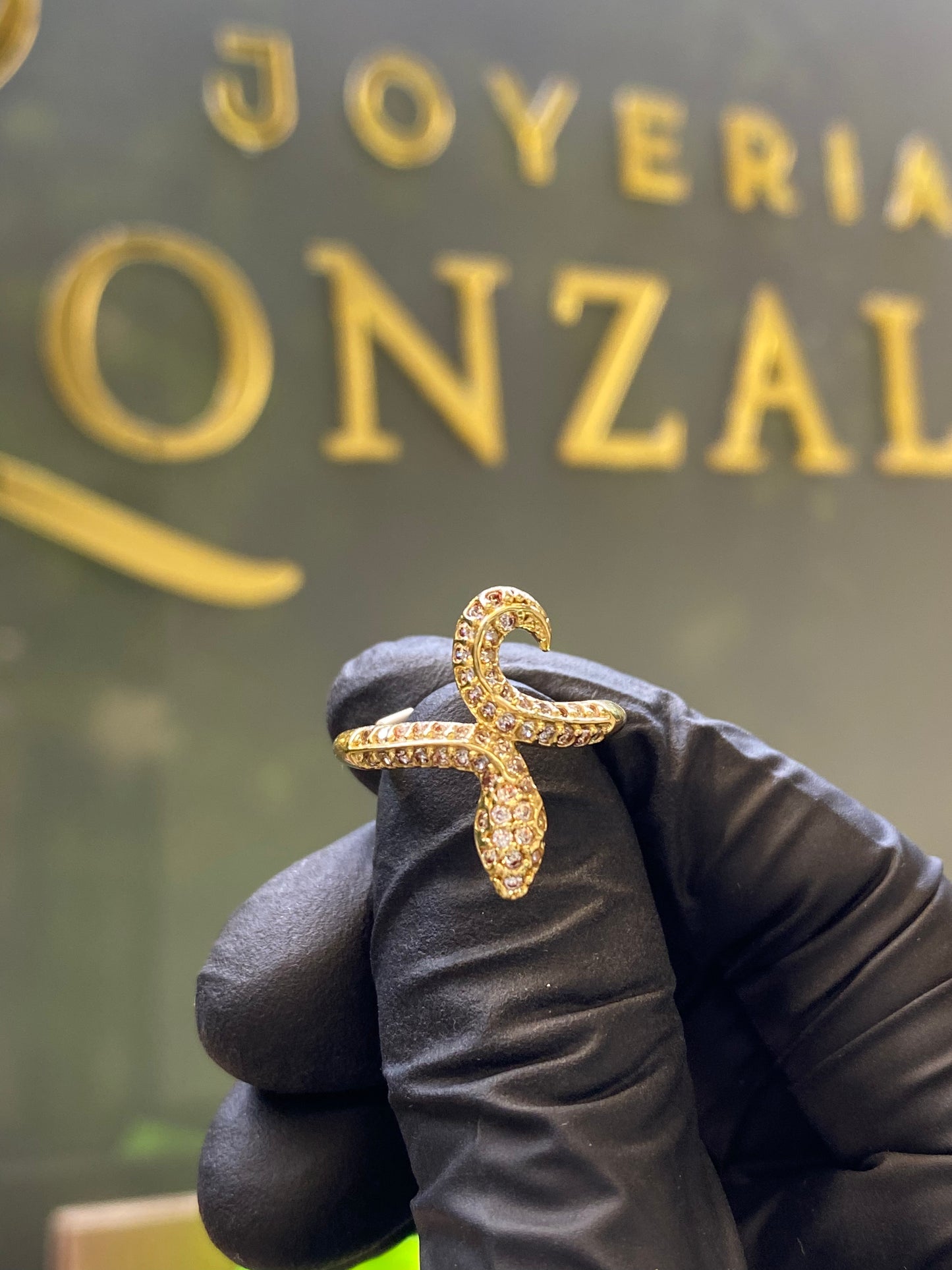 Anillo de oro 10k serpiente