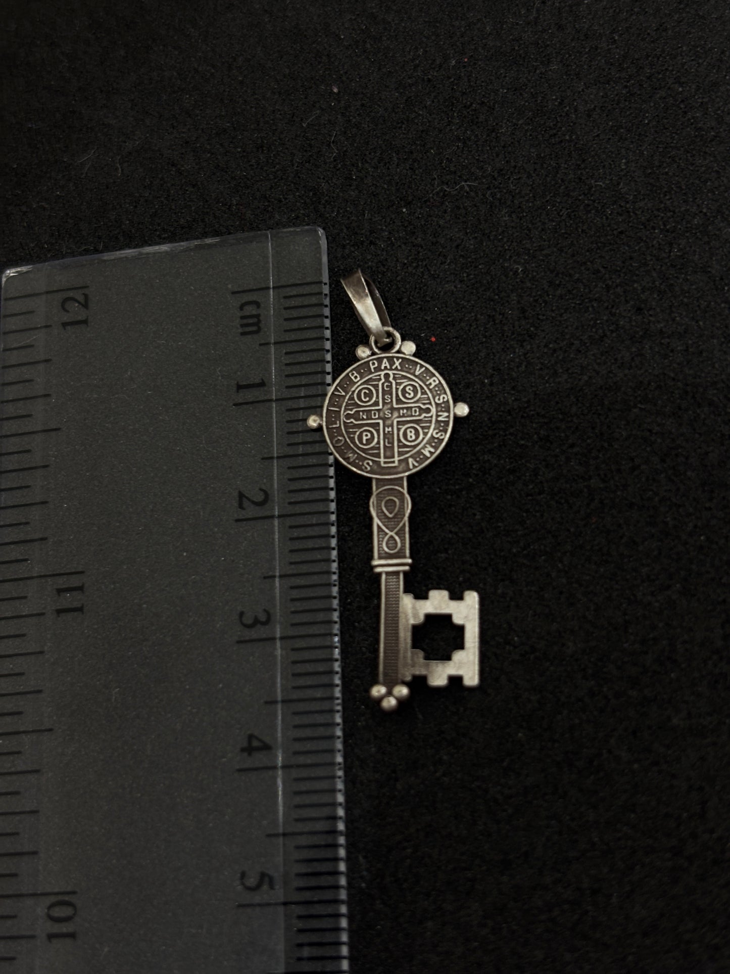 Llave san Benito plata