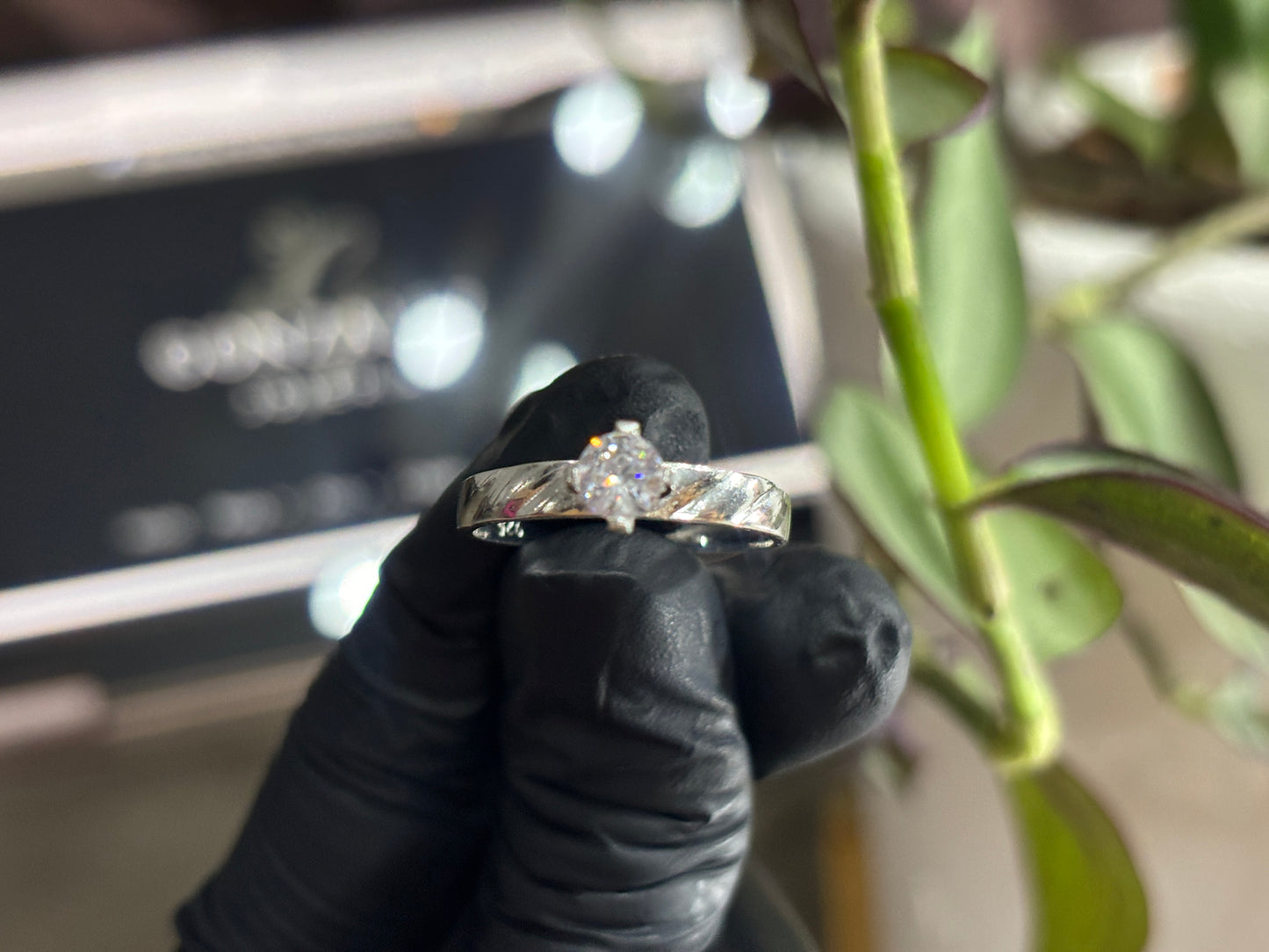 Anillo solitario de plata 925
