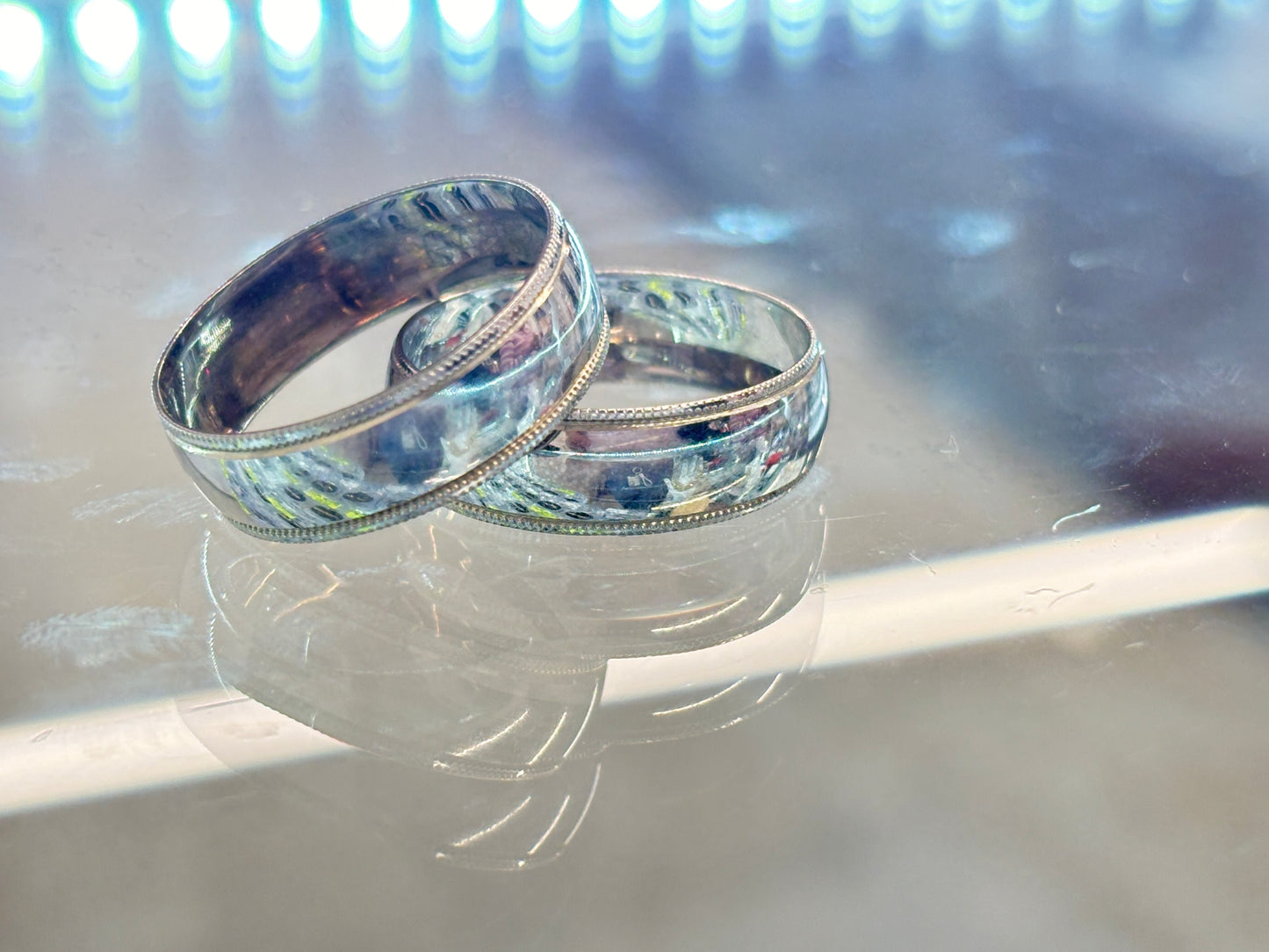 Argolla oro10k lisa carrucha bco