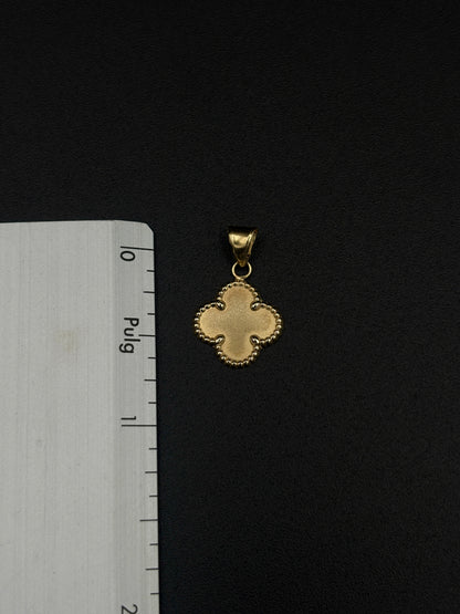 Dije de trébol de oro de 10k