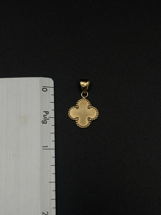 Dije de trébol de oro de 10k