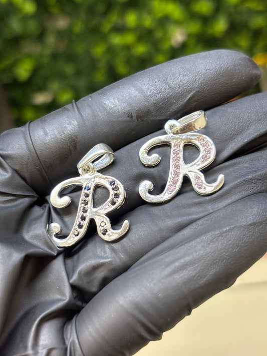 Inicial R cursiva plata