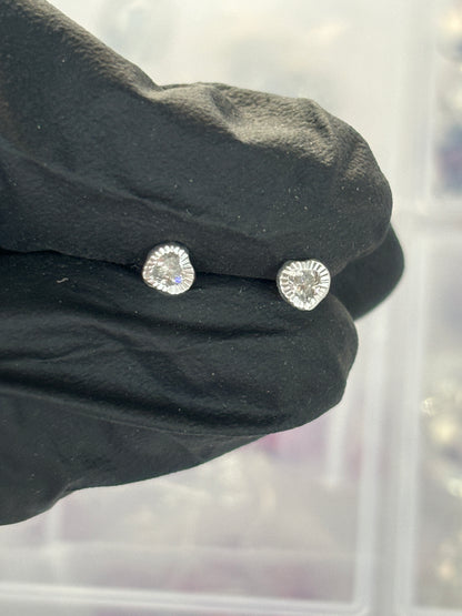 Broquel corazón plata