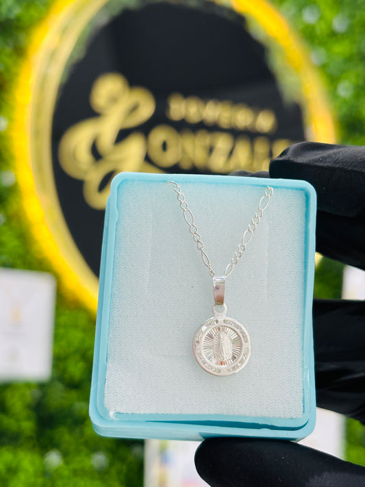 Cadenita con medalla