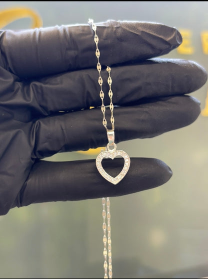Corazón plata rosas