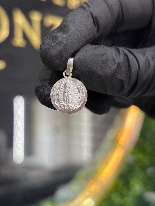 Medalla de virgen de Guadalupe