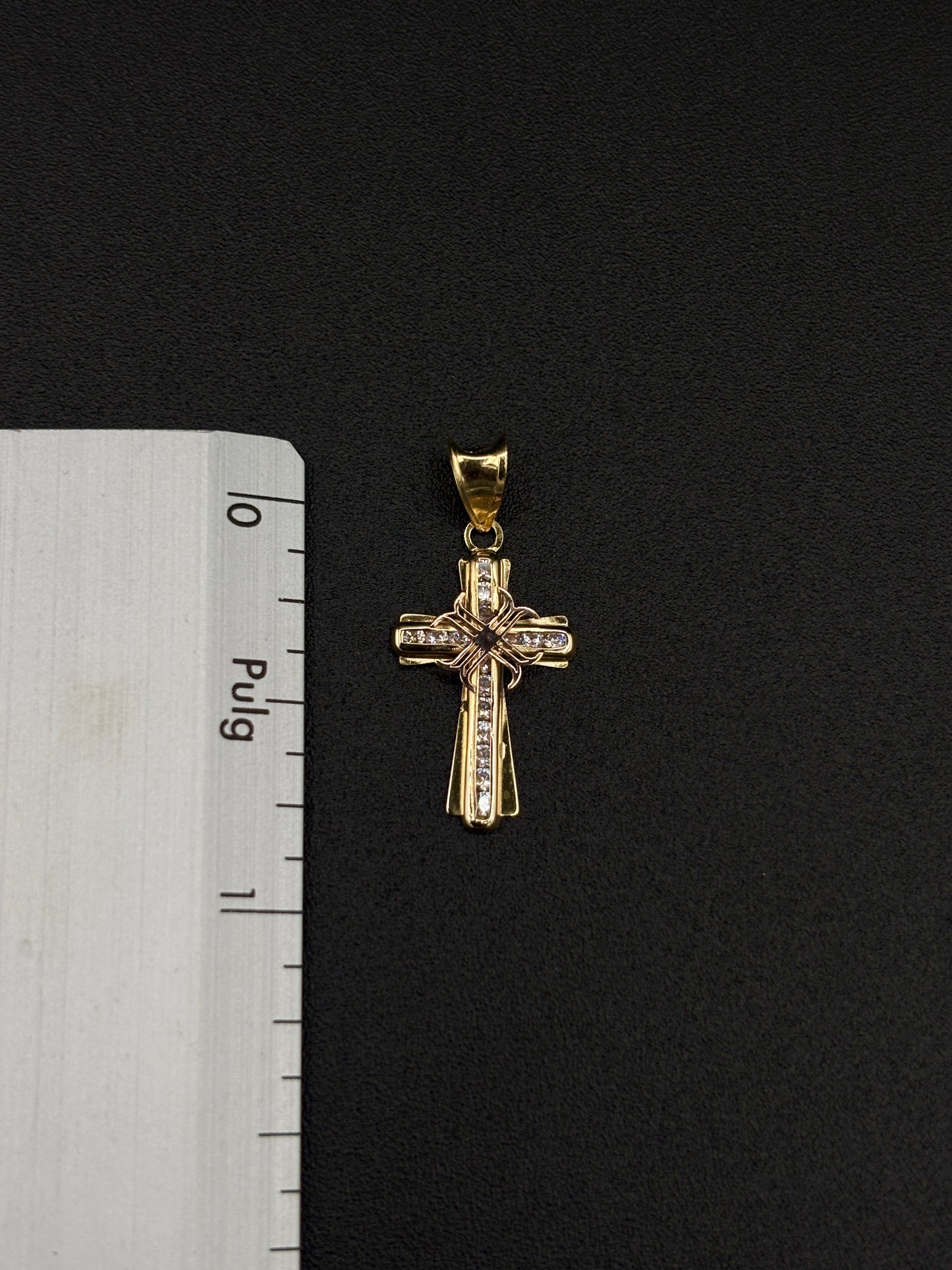 Dije Cruz de oro se 10k