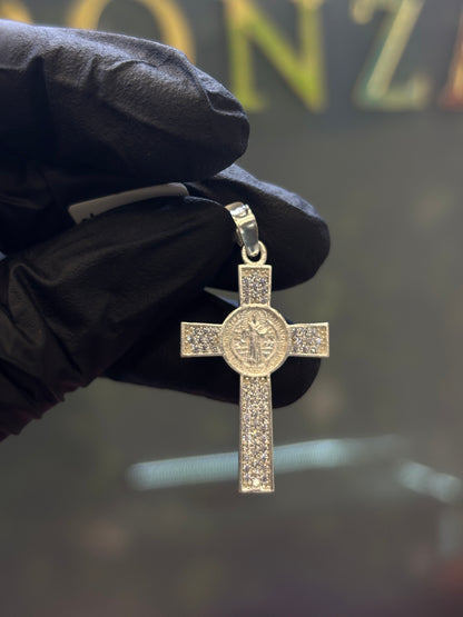 Cruz de plata San Benito