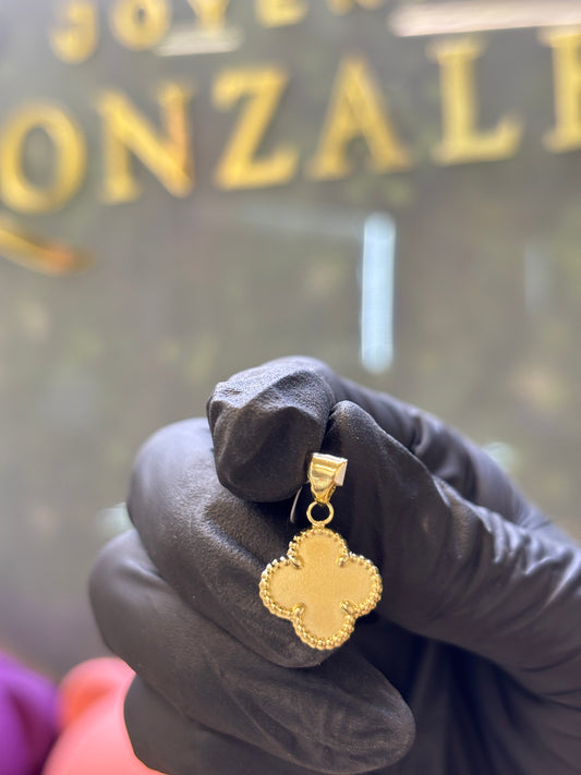 Dije trébol amarillo 10k