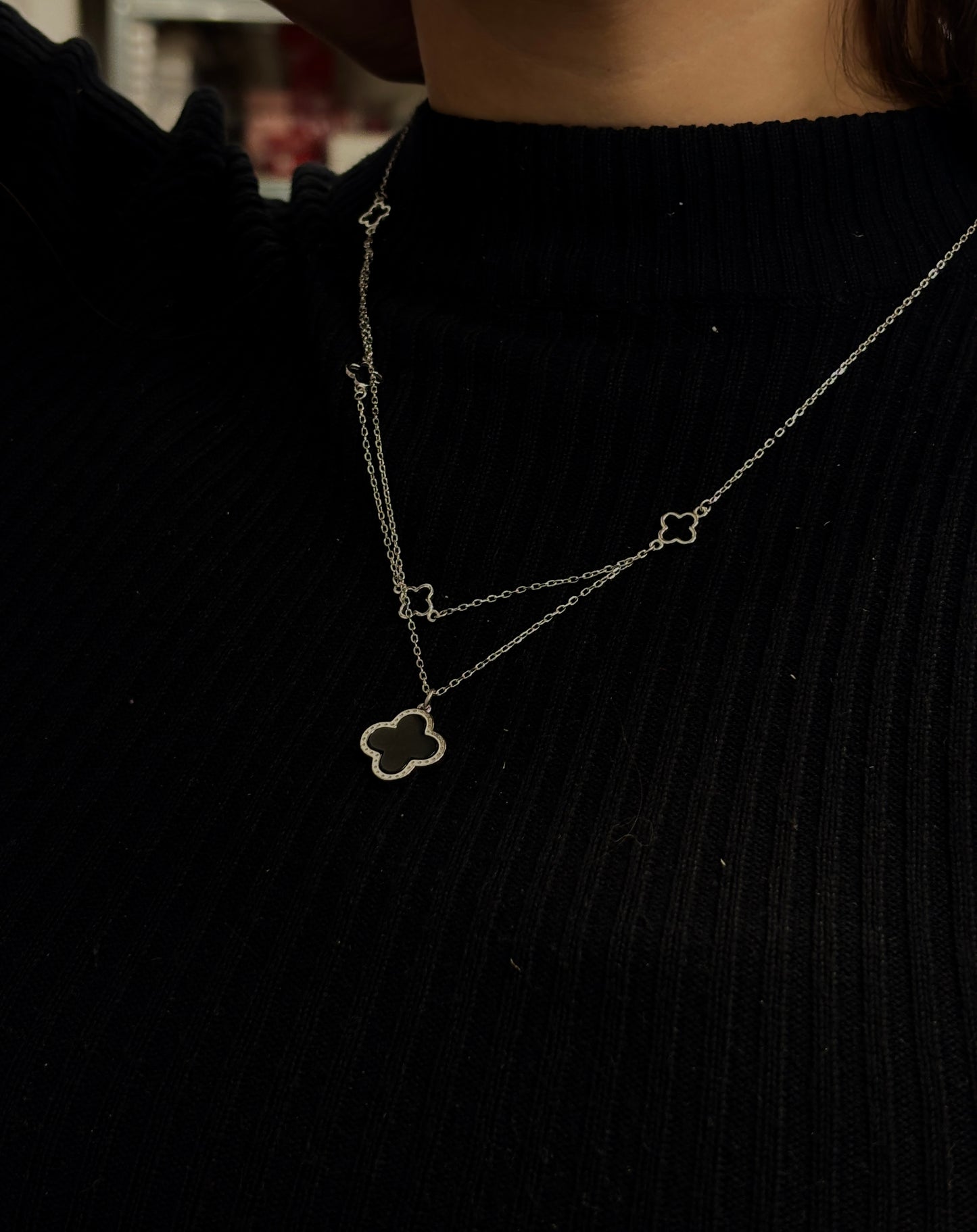 Gargantilla plata trébol