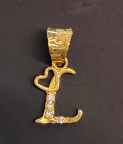 Dije oro 10k inicial “L”