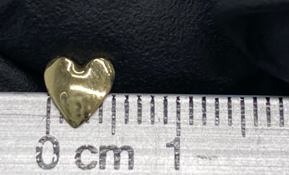 Broquel oro 10k corazón