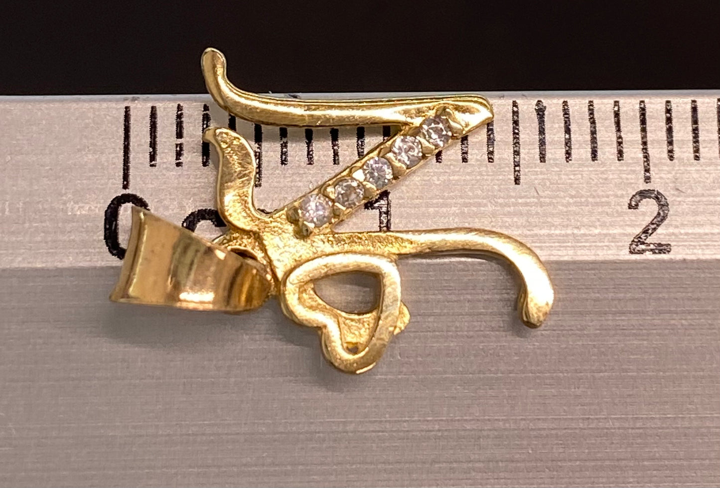 Dije oro 10k inicial “N”