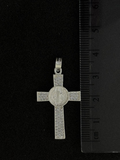 Cruz de plata San Benito