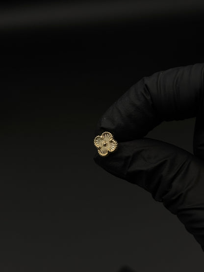 Broquel trébol oro