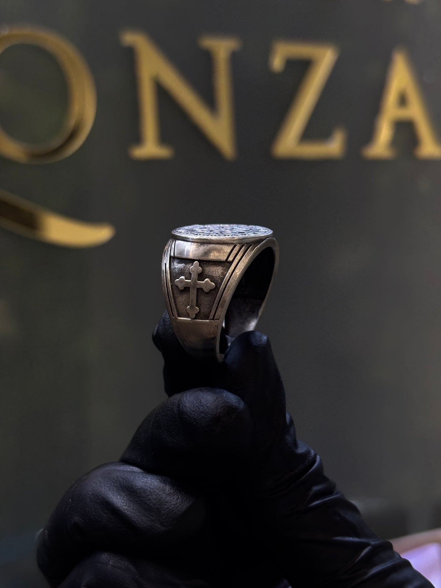 Anillo san Benito plata