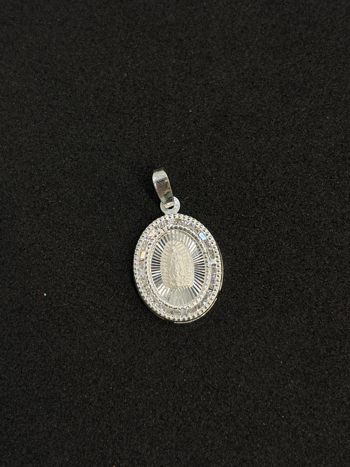 Medalla de virgen de Guadalupe plata