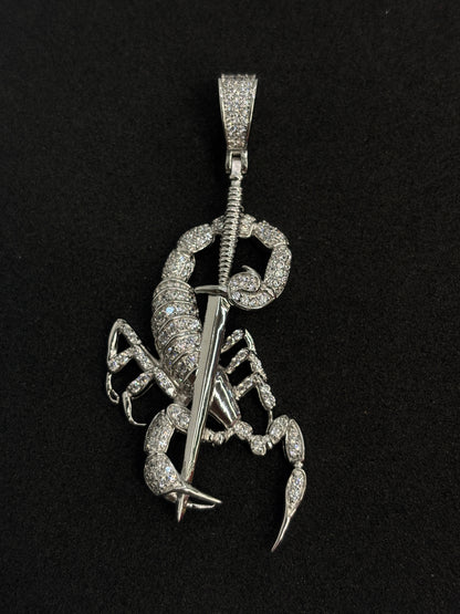 Dije plata alacrán