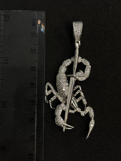 Dije plata alacrán