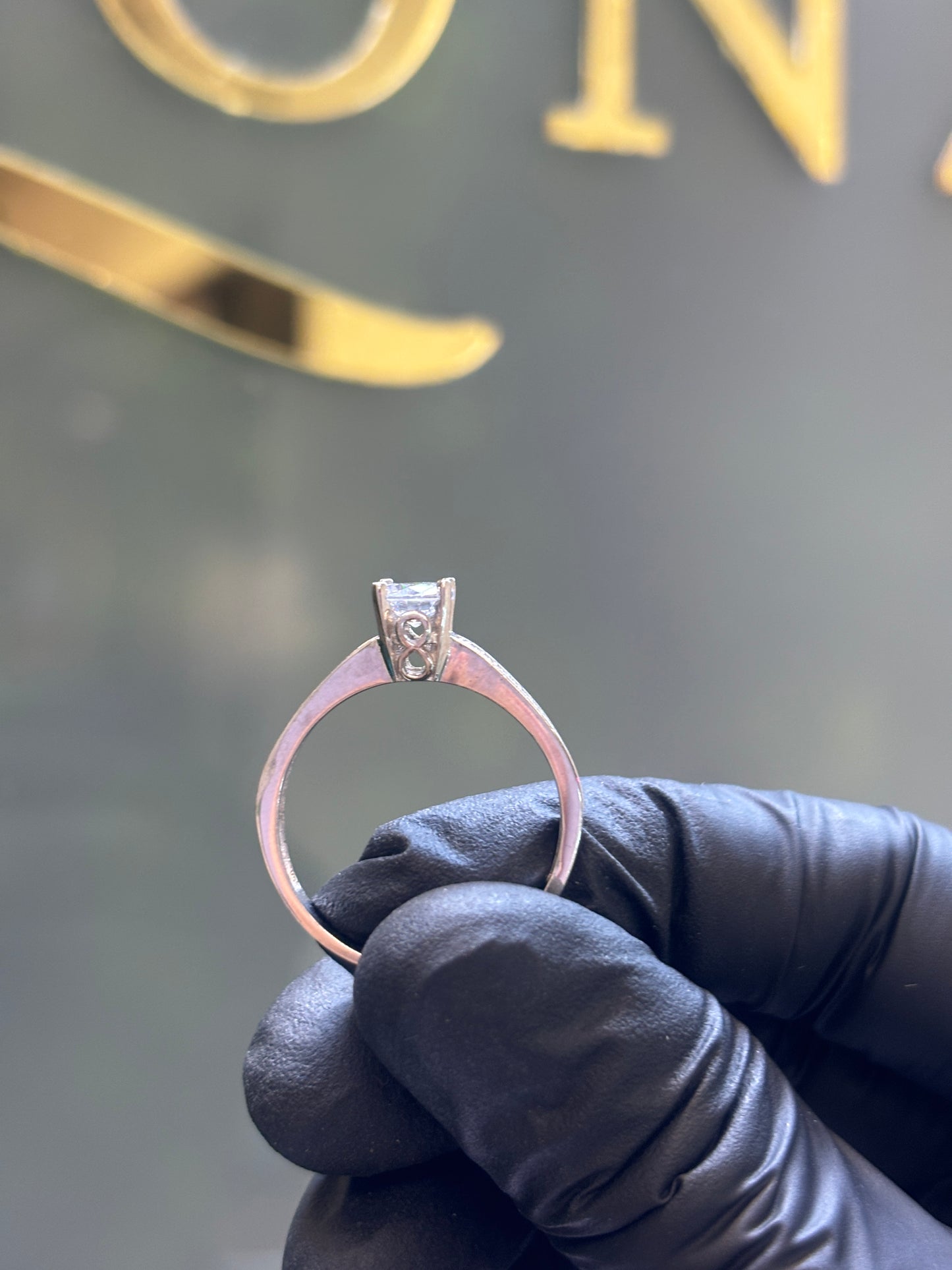 Anillo de oro 10k compromiso