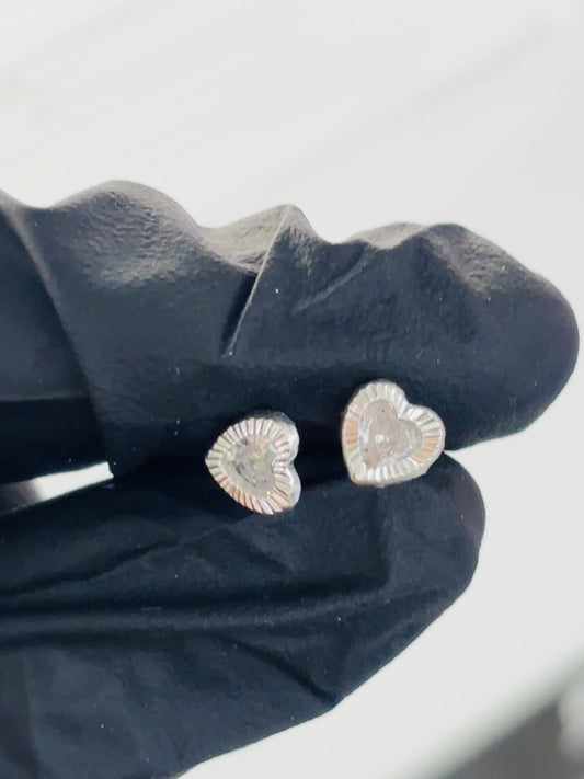 Broquel corazón plata
